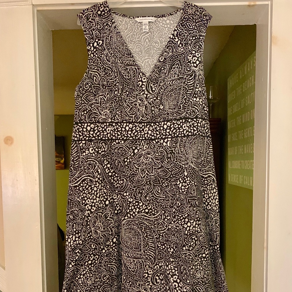 🎊ONE DAY PRICE DROP 🎊Patterned dress